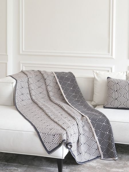 Покривало 150x200 LA MODNO MONOGRAM Anthracite-Beige (100% бавовна) сіре 200185 фото